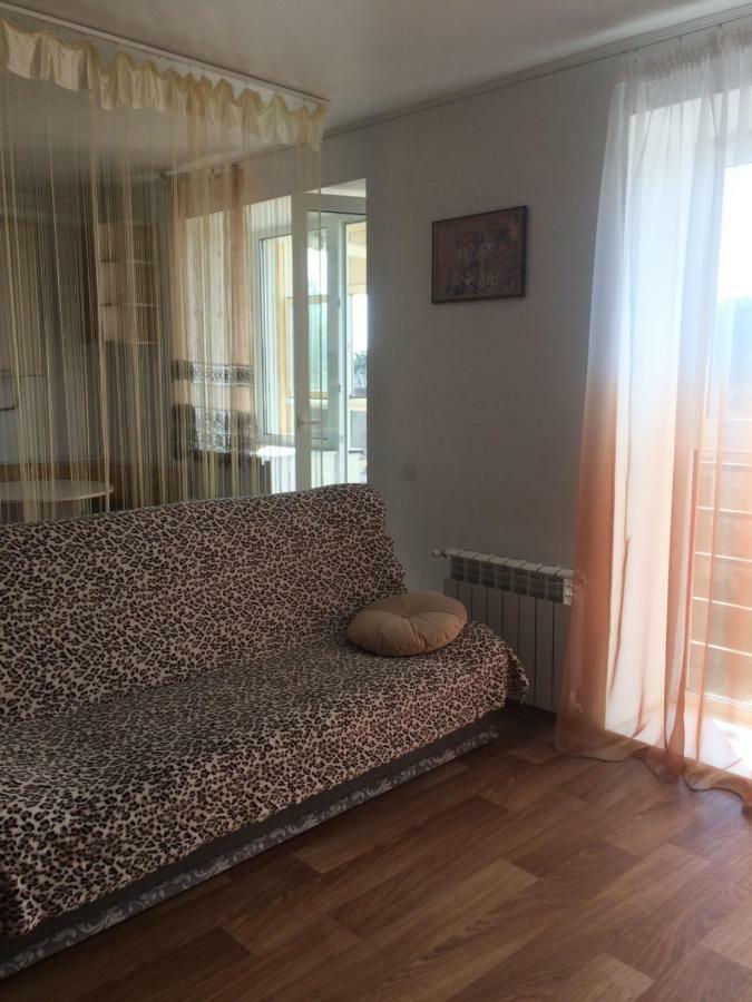 Studio Apartment In Center Poltava Exterior foto
